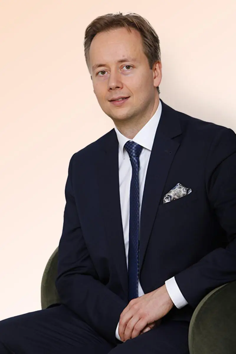 Dr. Tomasz Klimek